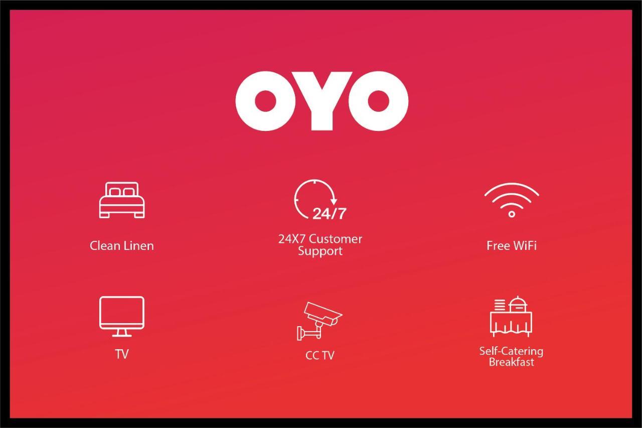 Hotel Vaccinated Staff- Oyo Townhouse 105 Khar West Station Bombaj Exteriér fotografie