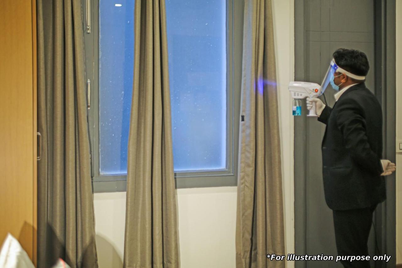 Hotel Vaccinated Staff- Oyo Townhouse 105 Khar West Station Bombaj Exteriér fotografie